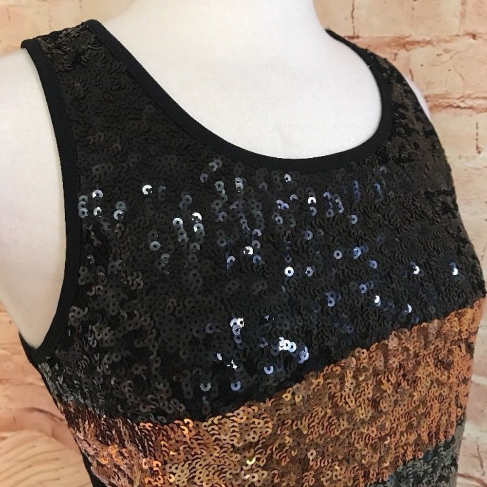 💕SOLD💕Simon Chang Black Sequin Sleeveless Top - Picture 4 of 6